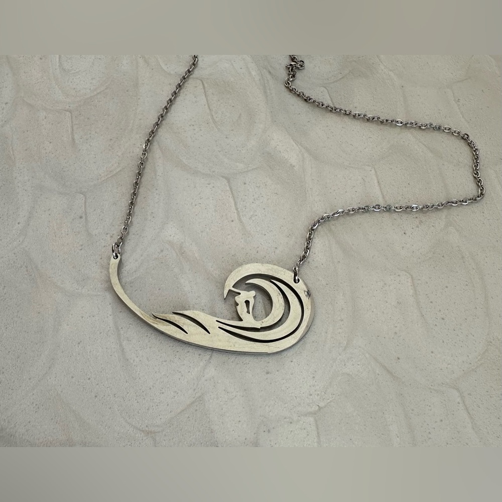 Stainless Steel Surfer Necklace Ocean Wave Scene - Picture 5 of 9